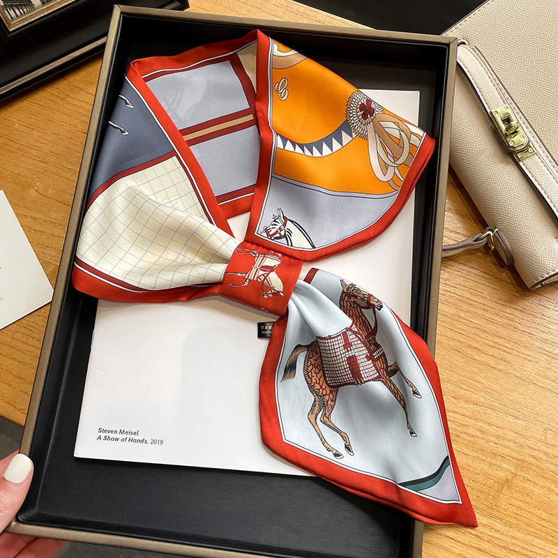 Luxury Bags China - หรูหราฤดูใบไม้ผลิฤดูร้อนหูผ้าพันคอผ้าไหมผู้หญิงพิมพ์ลาย Neckerchief ผ้าเช็ดตัวเกาหลีสไตล์ Tie กระเป๋าสุภาพสตรีผ้าพันคอคอ 2023