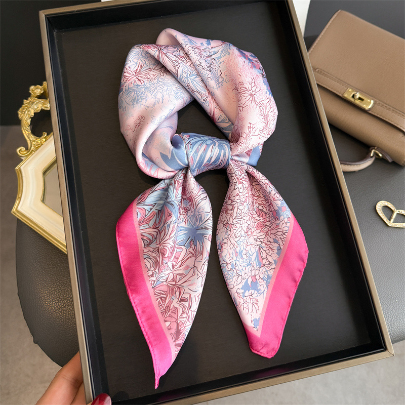 Luxury Bags China - ผ้าพันคอพิมพ์ลายดีไซน์หรูสำหรับผู้หญิง ผ้าไหม ผ้าพันคอ ผ้าคลุมศีรษะ ผ้าพันคอ ผ้าคลุมไหล่