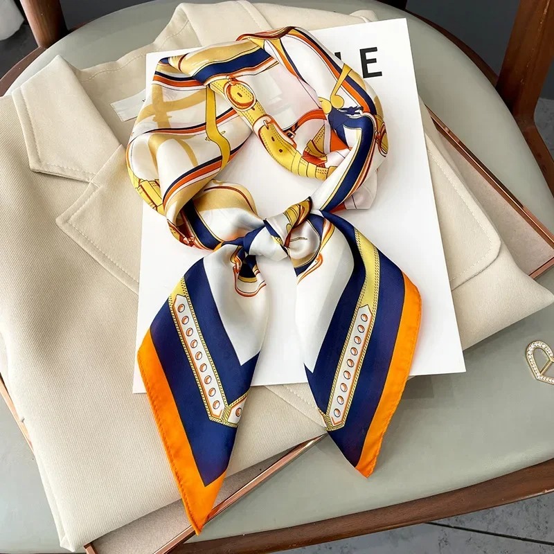 ผ้าพันคอไหมสี่เหลี่ยมลายโซ่ ดี - Luxury Bags China บทวิจารณ์และราคา