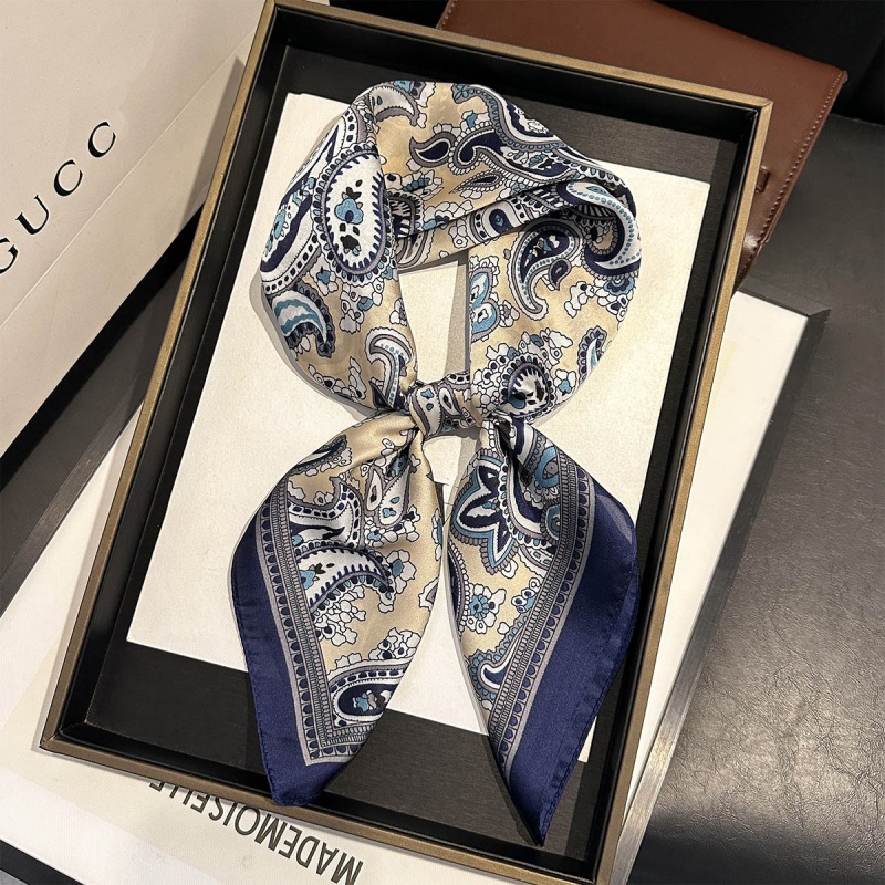 ผ้าพันคอซาตินสี่เหลี่ยมลายเพสล - Luxury Bags China บทวิจารณ์และราคา